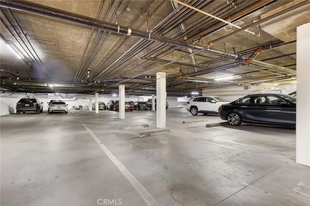 $900,000 | 10626 Valley Spring Lane, Unit 103, Toluca Lake, CA 91602