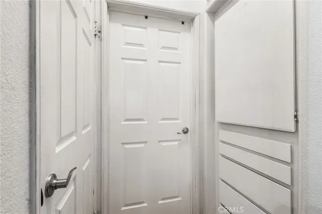 $900,000 | 10626 Valley Spring Lane, Unit 103, Toluca Lake, CA 91602