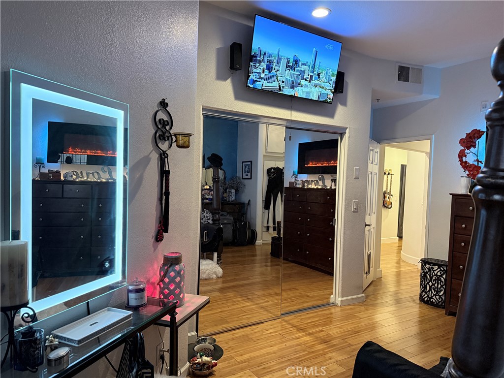 10626 Valley Spring Lane, Unit 103 Toluca Lake, CA 91602 - Photo 8 of 13 a living room with furniture