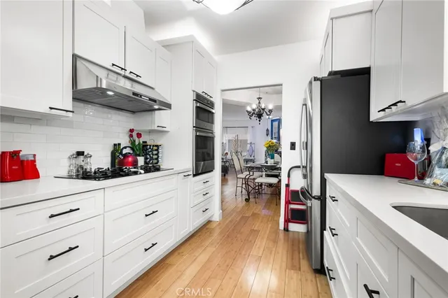 $900,000 | 10626 Valley Spring Lane, Unit 103, Toluca Lake, CA 91602