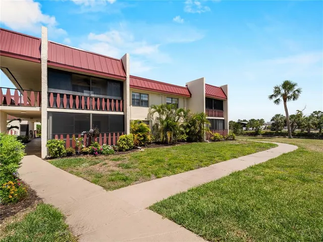 $114,900 | 72 Boundary Boulevard, Unit 226, Rotonda West, FL 33947