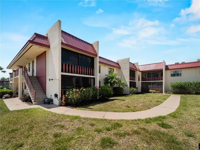 $114,900 | 72 Boundary Boulevard, Unit 226, Rotonda West, FL 33947