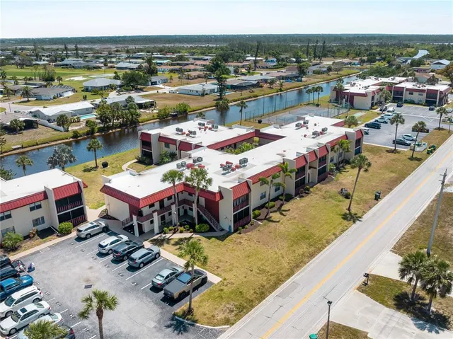 $114,900 | 72 Boundary Boulevard, Unit 226, Rotonda West, FL 33947