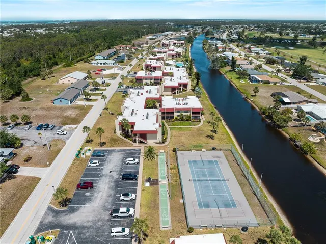 $114,900 | 72 Boundary Boulevard, Unit 226, Rotonda West, FL 33947