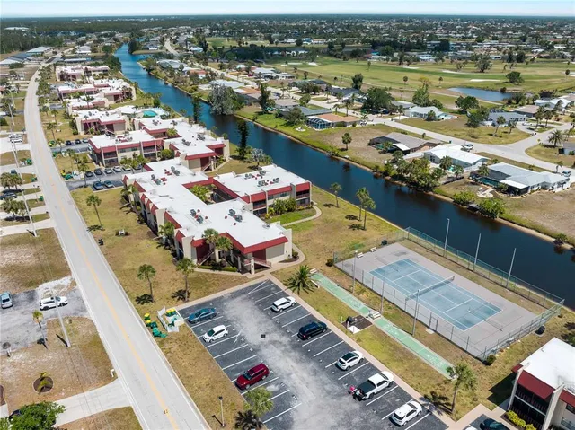 $114,900 | 72 Boundary Boulevard, Unit 226, Rotonda West, FL 33947