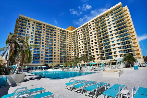 $2,550 | 2501 South Ocean Drive, Unit 1628, Hollywood, FL 33019