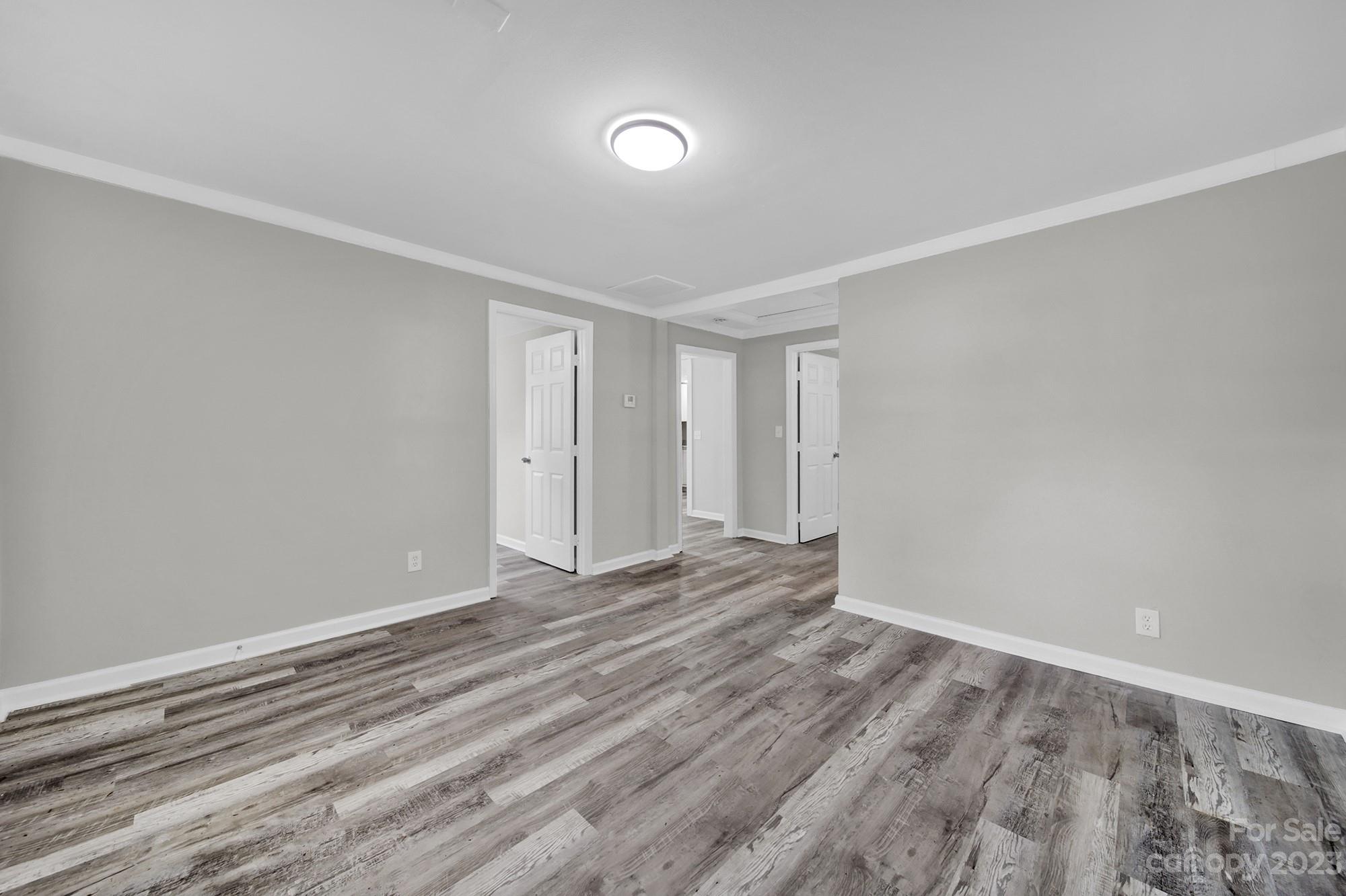1009 North Ransom Street Gastonia, NC 28052 - Photo 3 of 18 Gallery Image 3
