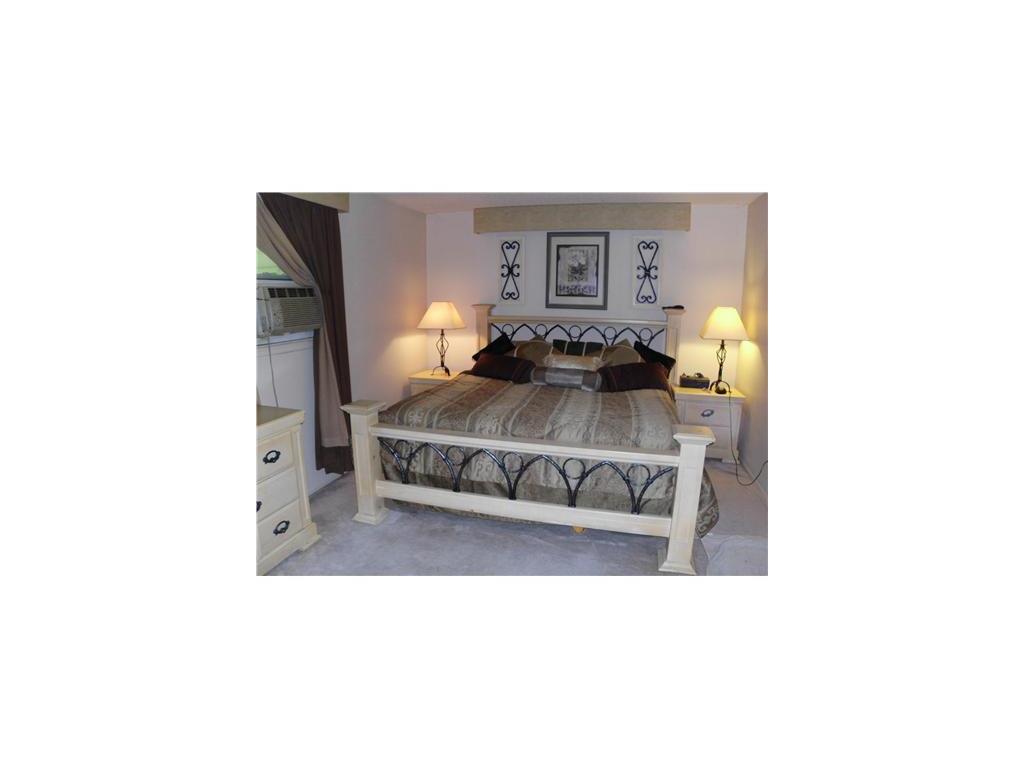 210 Docks Corner Road Monroe Township, NJ 08831 - Photo 10 of 20 Bath - Main.