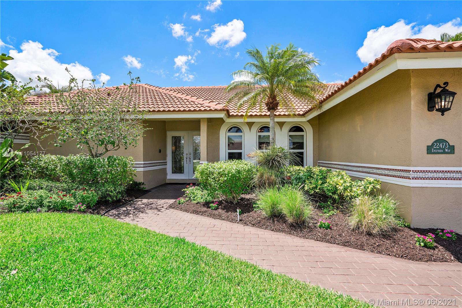 22473 Ensenada Way Boca Raton, FL 33433 - Photo 4 of 45 Gallery Image 4