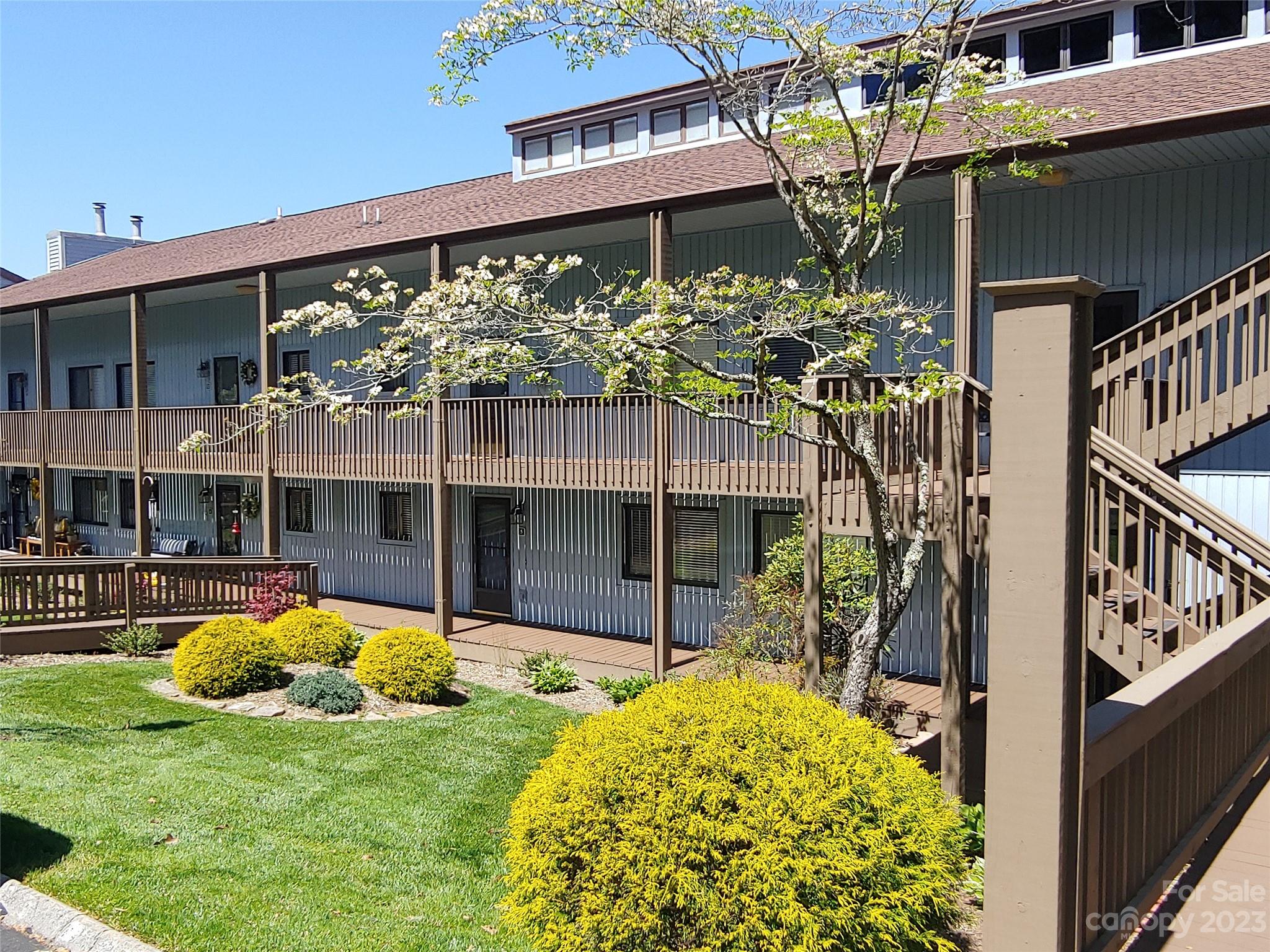 87 Willow Road, Unit D14 Waynesville, NC 28786 - Photo 4 of 47