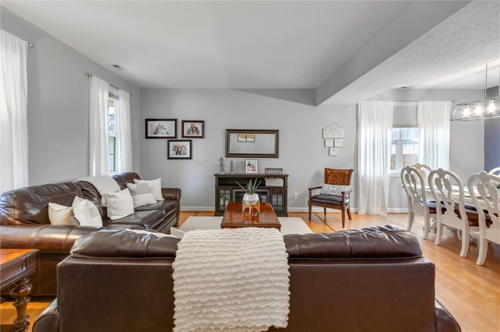 9655 Rhodes Lane Avon, IN 46123 - Photo 4 of 36 Gallery Image 4