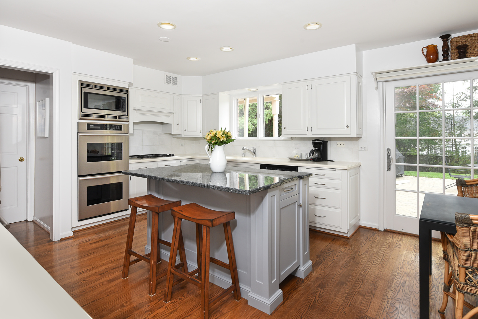 312 Chestnut Street Winnetka, IL 60093 - Photo 15 of 44