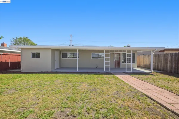 $875,000 | 27409 Capri Avenue, Hayward, CA 94545