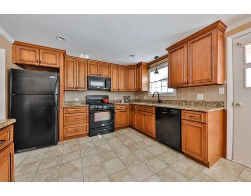 9 Fair Oak Road Dedham, MA 02026 - Photo 3 of 24 Gallery Image 3