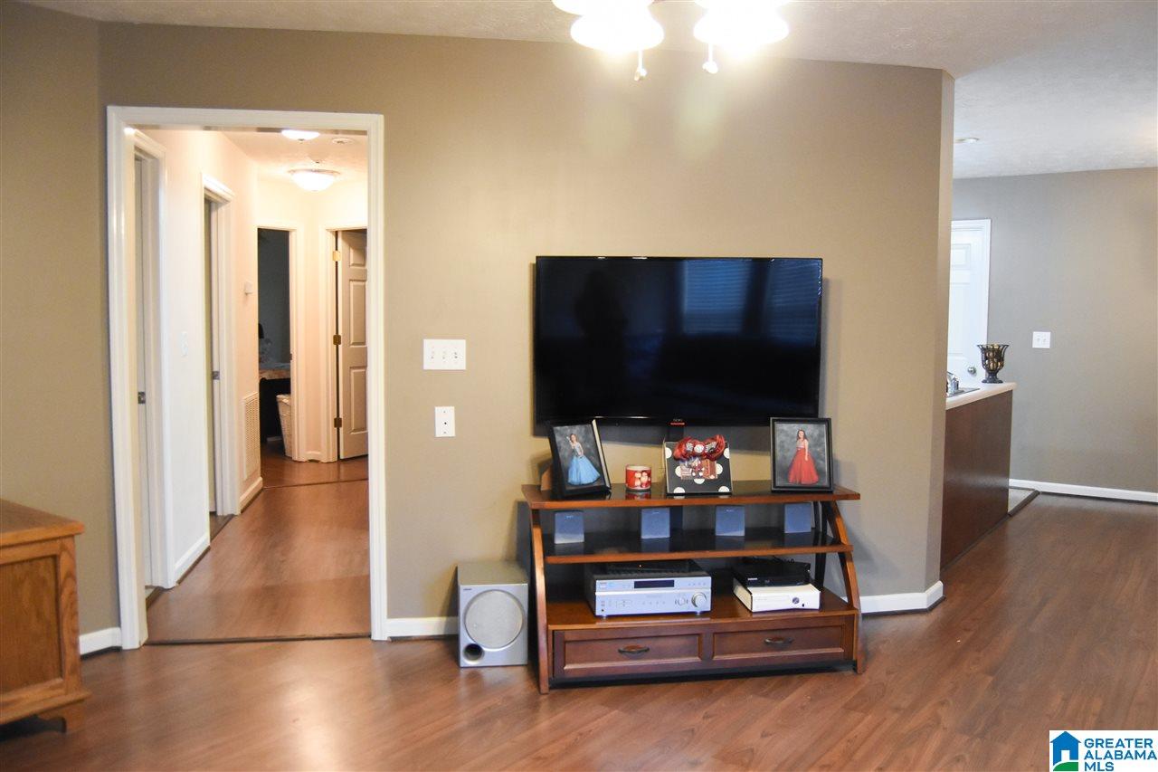 206 Tredegar Road Jacksonville, AL 36265 - Photo 8 of 34