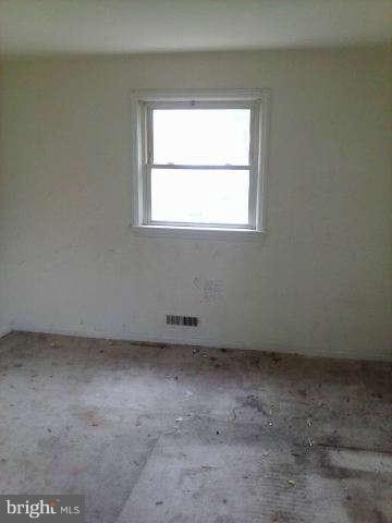 1401 Kirkwood Road Baltimore, MD 21207 - Photo 4 of 10 Dining Room