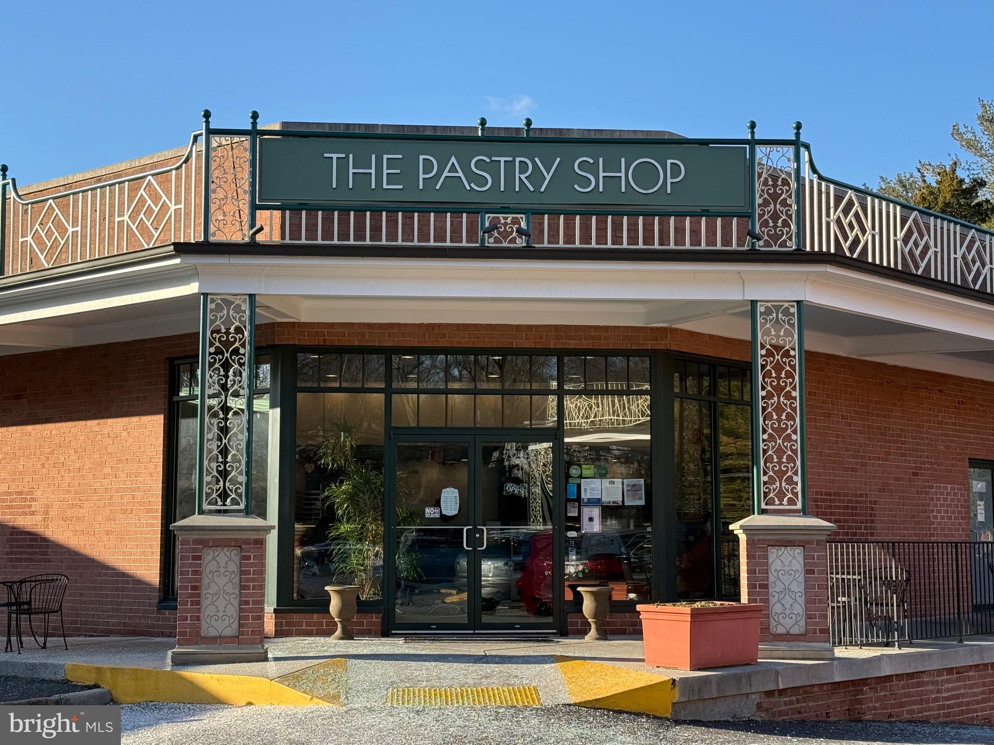 1212 Shenandoah Road Alexandria, VA 22308 - Photo 87 of 98 ...fabulous pastries for your special events ...