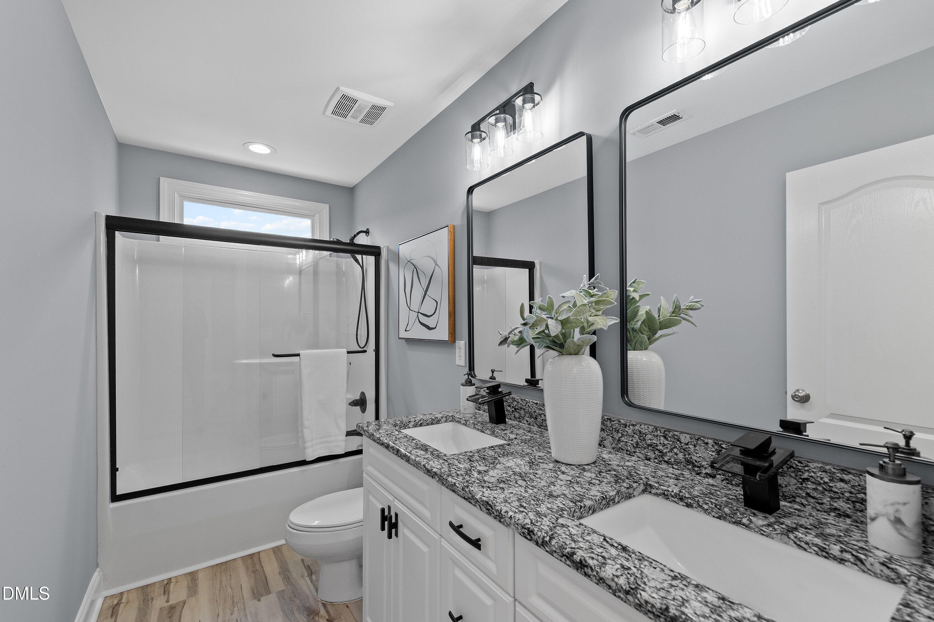 10518 Evergreen Spring Place Raleigh, NC 27614 - Photo 16 of 28 Hall Bathroom
