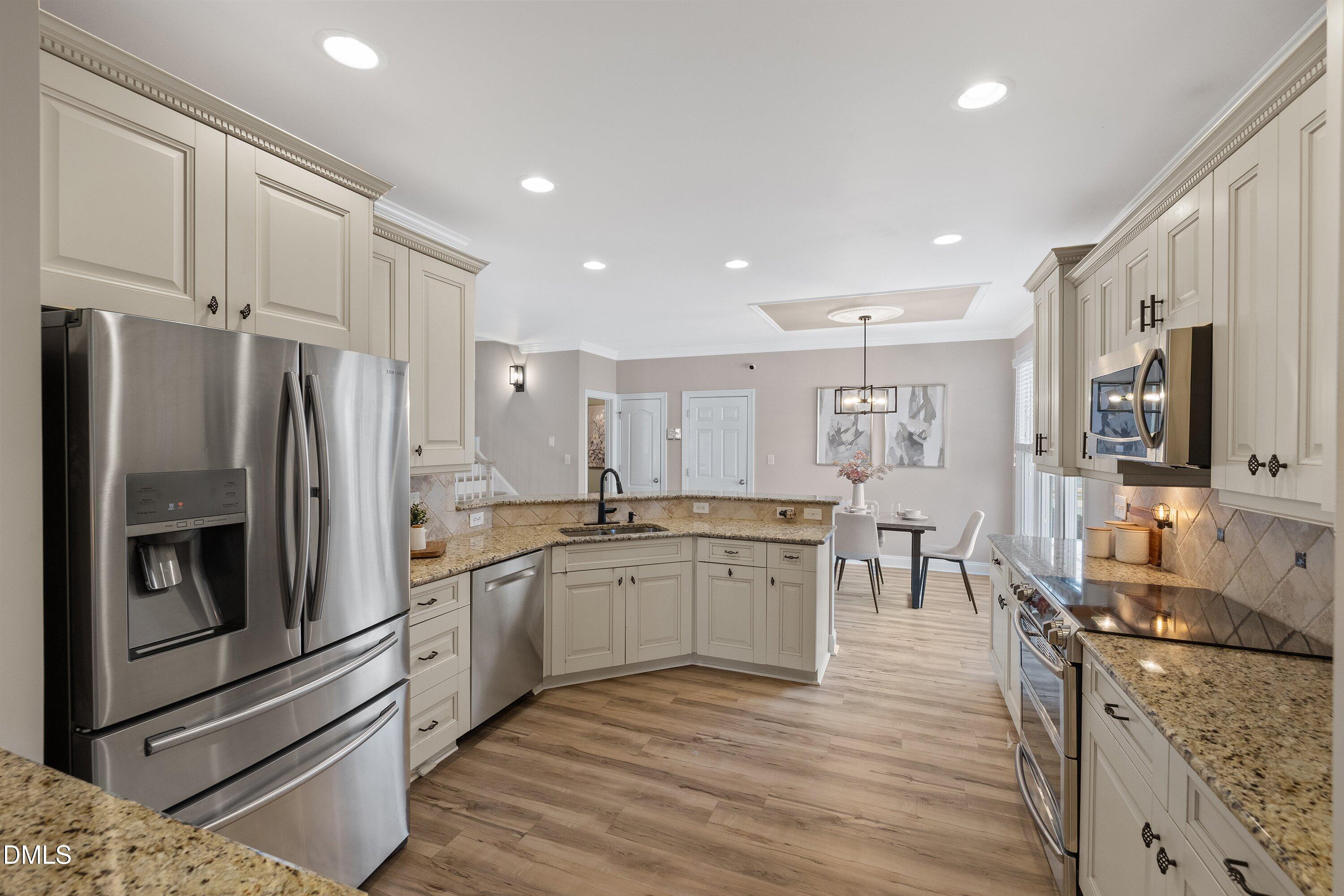 10518 Evergreen Spring Place Raleigh, NC 27614 - Photo 9 of 28 Kitchen pic 4