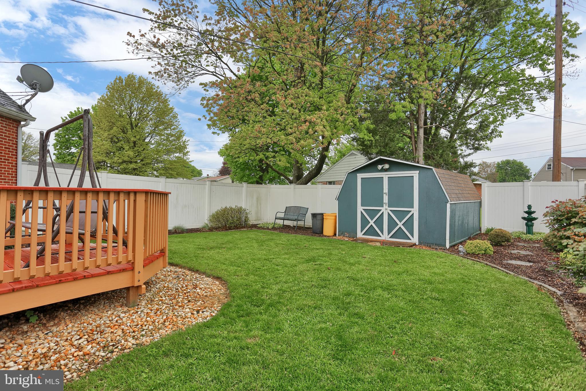 741 Gunnison Road York, PA 17404 - Photo 31 of 35 a front view of a house with garden