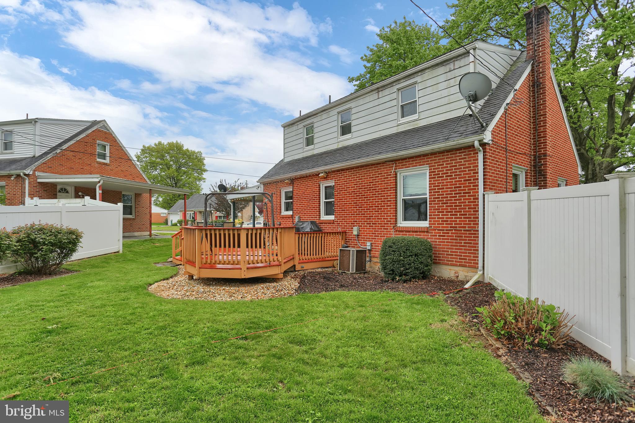741 Gunnison Road York, PA 17404 - Photo 33 of 35 a front view of a house with a yard