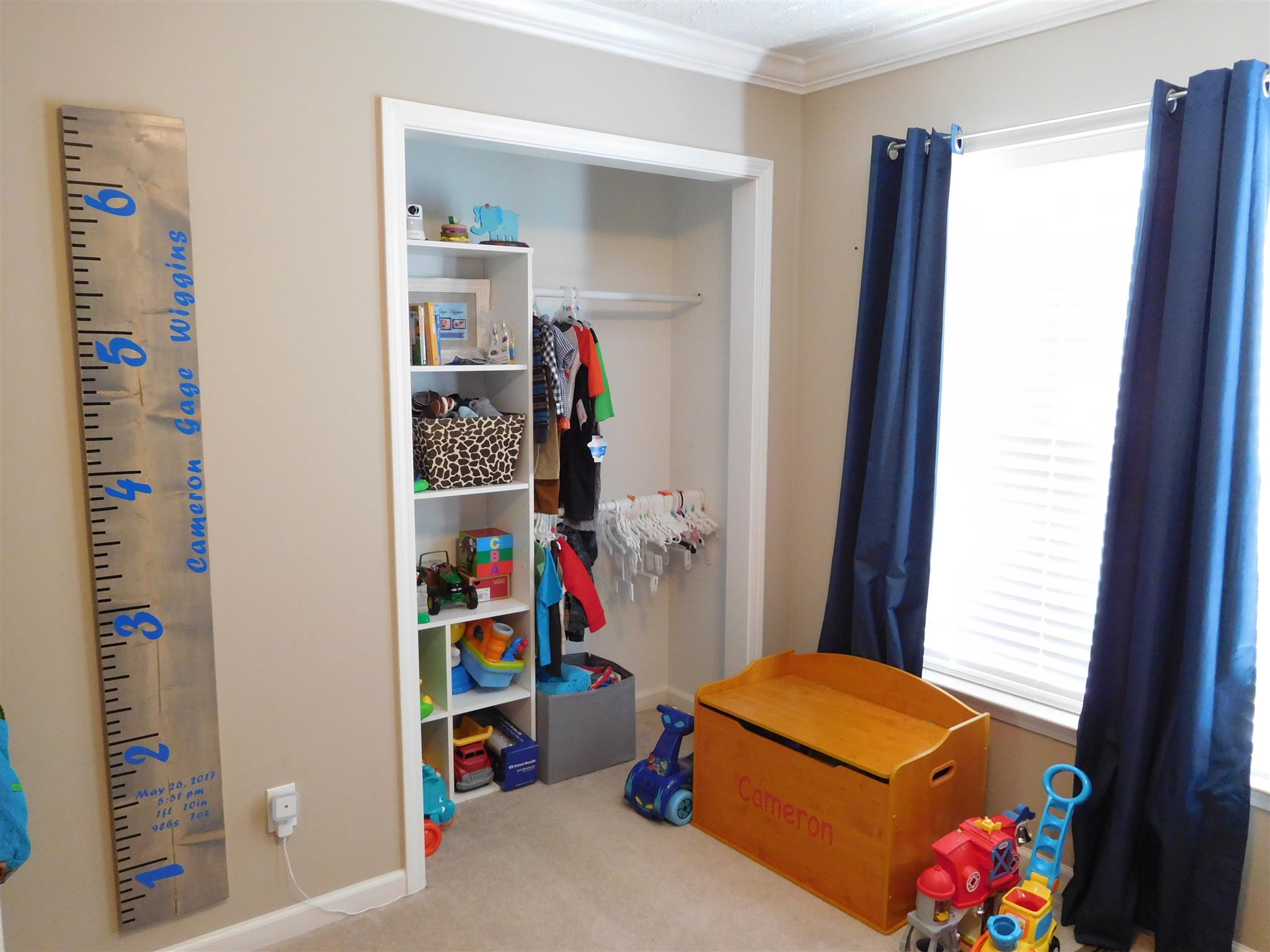 108 Filly Lane Springfield, TN 37172 - Photo 10 of 16 a room with furniture and a window