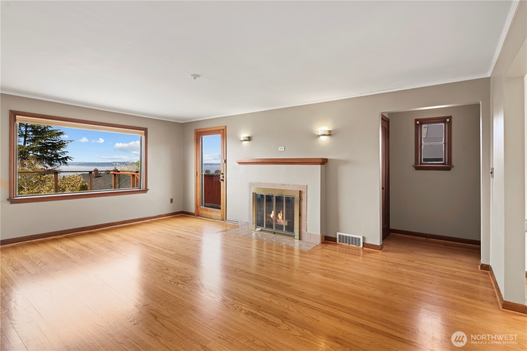6901 40th Avenue Southwest Seattle, WA 98136 - Photo 7 of 27