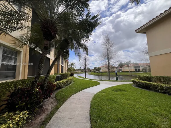 $1,700 | 1247 Southwest 46th Avenue, Unit 1315, Pompano Beach, FL 33069