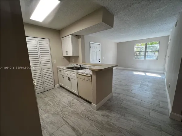 $1,800 | 1247 Southwest 46th Avenue, Unit 1315, Pompano Beach, FL 33069