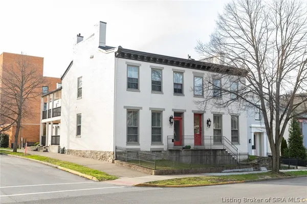 $1,375,000 | 513-515 West Street, Madison, IN 47250