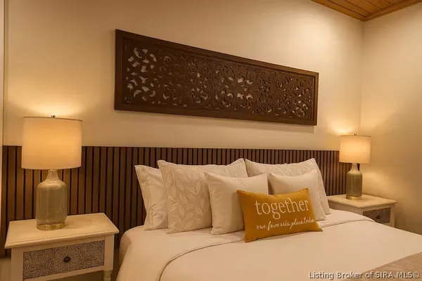 $1,375,000 | 513-515 West Street, Madison, IN 47250