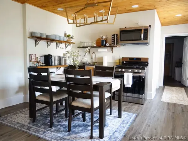 $1,375,000 | 513-515 West Street, Madison, IN 47250