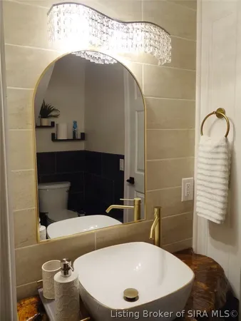 $1,375,000 | 513-515 West Street, Madison, IN 47250