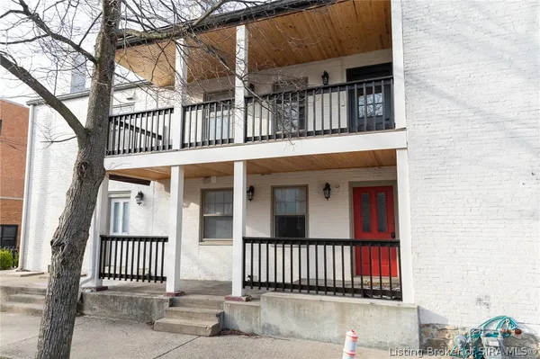 $1,375,000 | 513-515 West Street, Madison, IN 47250
