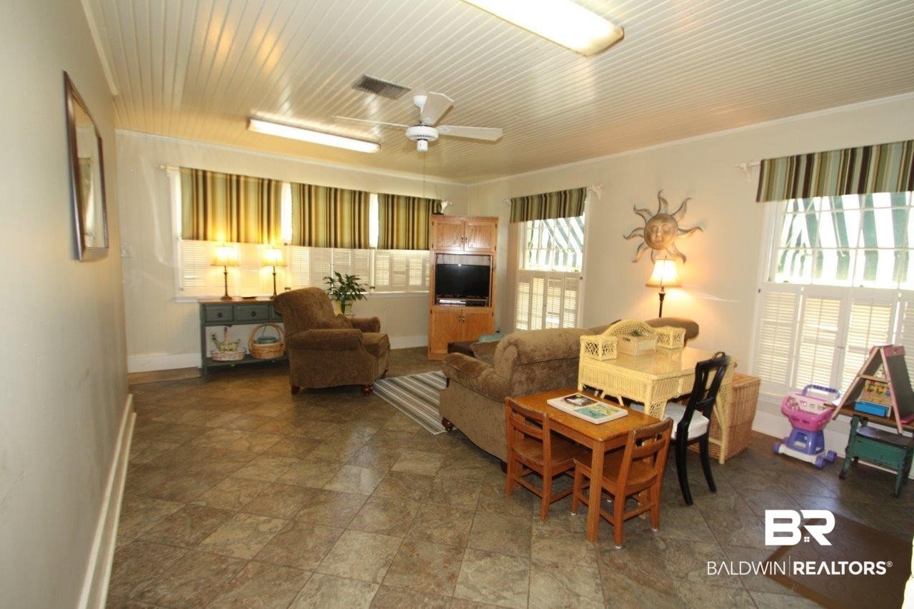 602 Tuthill Lane Mobile, AL 36608 - Photo 6 of 11