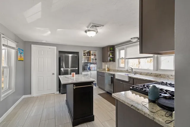 $699,000 | 48 Wall Street, Bridgewater, MA 02324