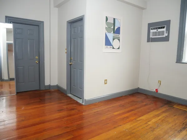 $3,000 | 140 Trenton Street, Unit 2, Boston, MA 02128