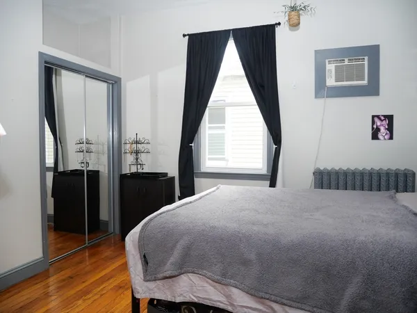 $3,000 | 140 Trenton Street, Unit 2, Boston, MA 02128