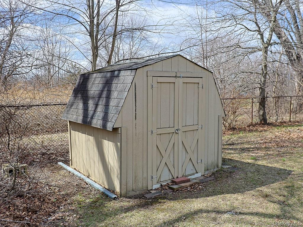 211 Colden Hill Road Newburgh, NY 12550 - Photo 13 of 49