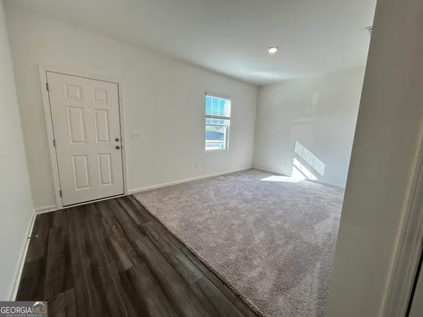 $2,195 | 397 Bentwater Way, Hoschton, GA 30548