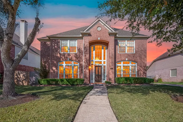 $469,900 | 5911 Canyon Brook Court, Sugar Land, TX 77479