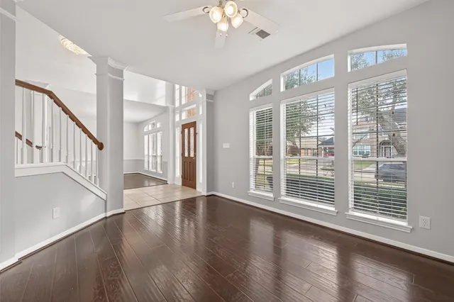 $469,900 | 5911 Canyon Brook Court, Sugar Land, TX 77479