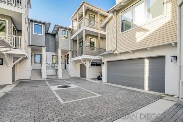 $30,000 | 710 E Avenue, Coronado, CA 92118