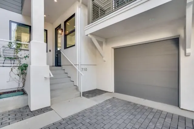 $30,000 | 710 E Avenue, Coronado, CA 92118