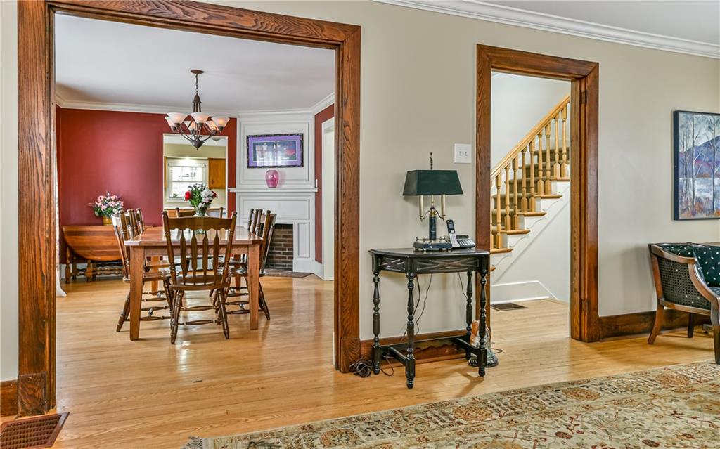 237 Clearview Road Pittsburgh, PA 15202 - Photo 12 of 25 The home flows so naturally.