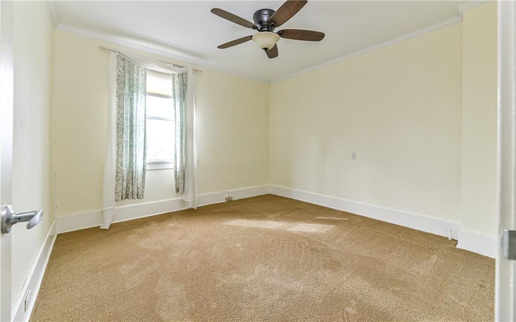 237 Clearview Road Pittsburgh, PA 15202 - Photo 19 of 25 Bedroom 3