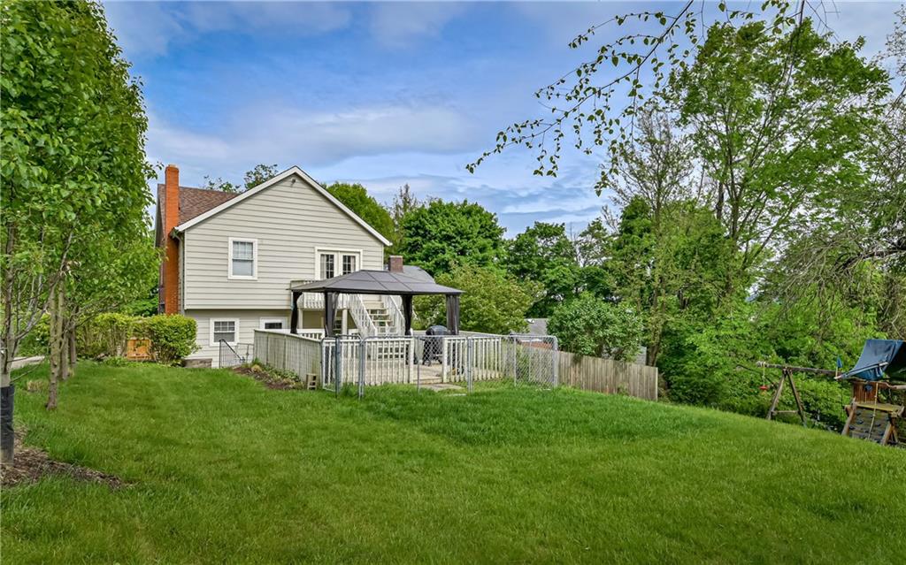 237 Clearview Road Pittsburgh, PA 15202 - Photo 3 of 25 Gallery Image 3