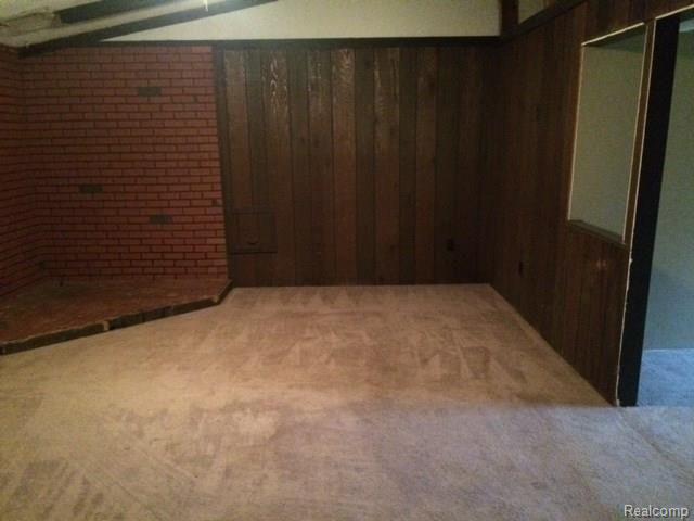 3177 Castle Road North Branch, MI 48461 - Photo 6 of 28 262-180587 living room 1.jpg