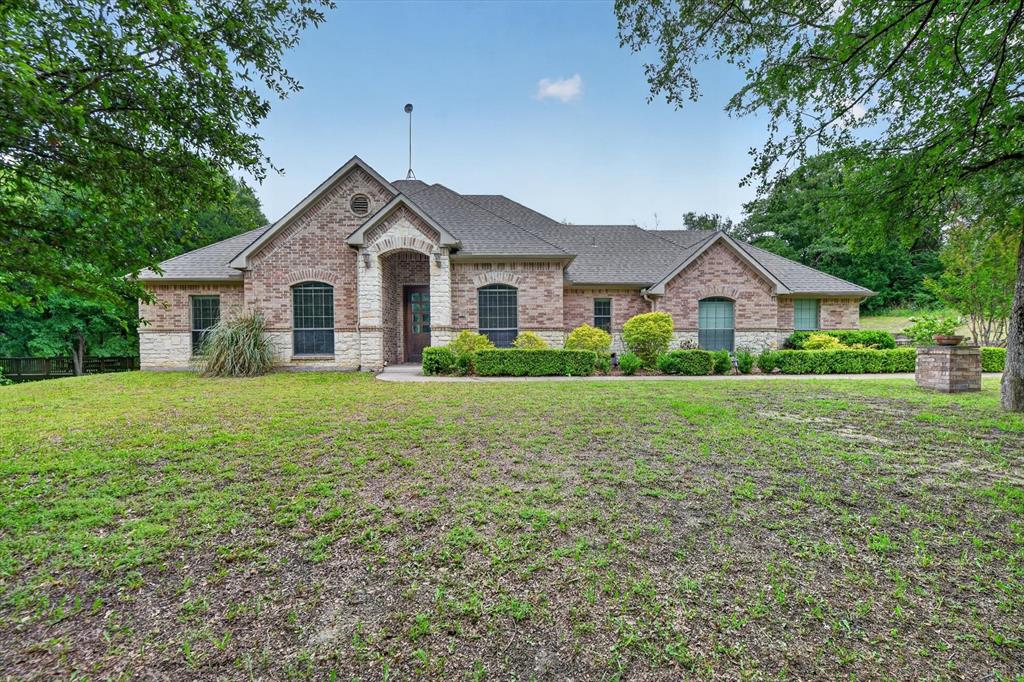 141 North Natural Spring Lane Azle, TX 76020 - Photo 2 of 39