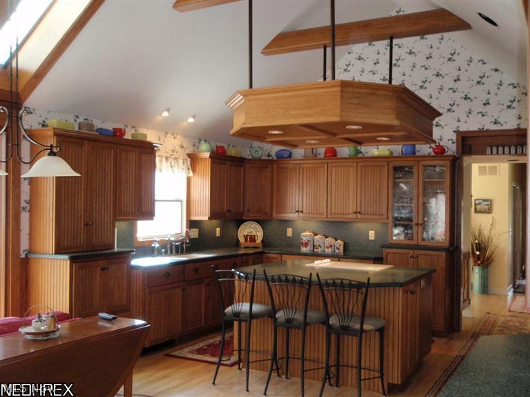 14885 Durkee Road Burton, OH 44021 - Photo 2 of 25 Beautiful custom kitchen